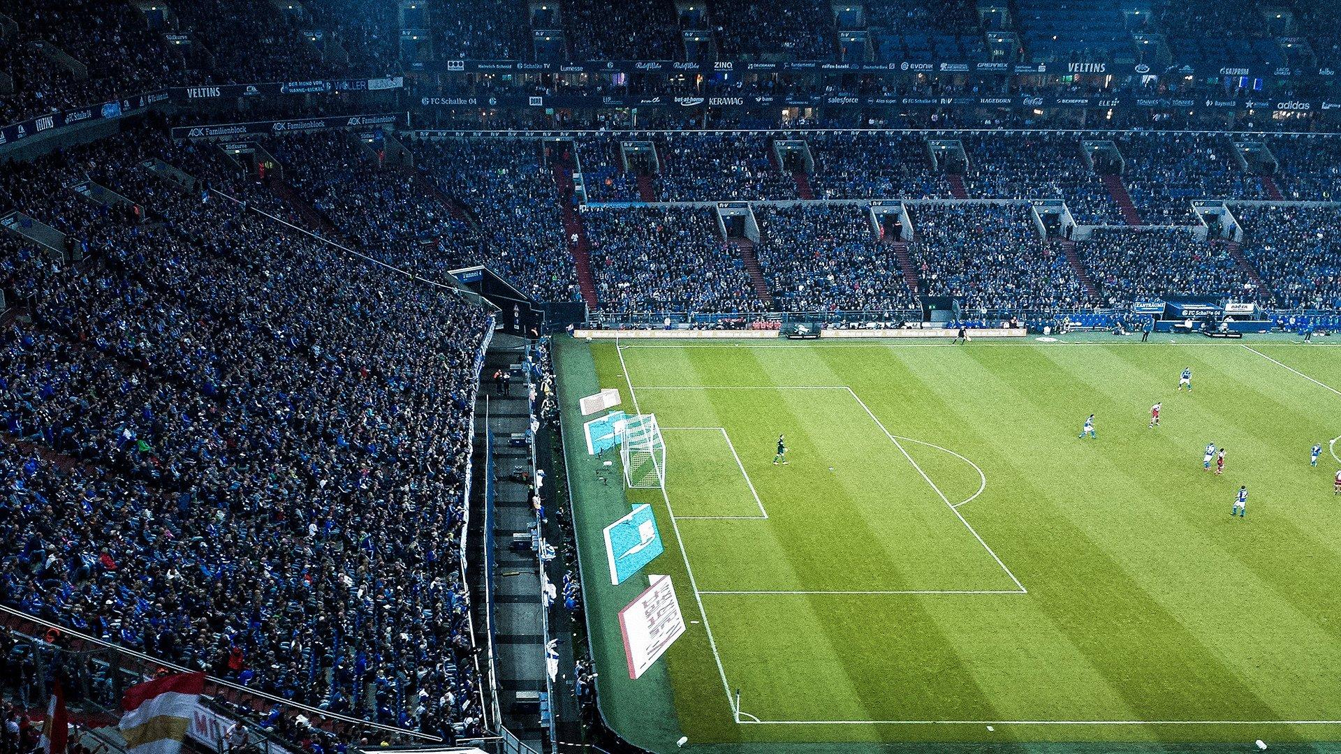 国足连胜点燃绿茵激情,媒体关注度直追2001年黄金时代