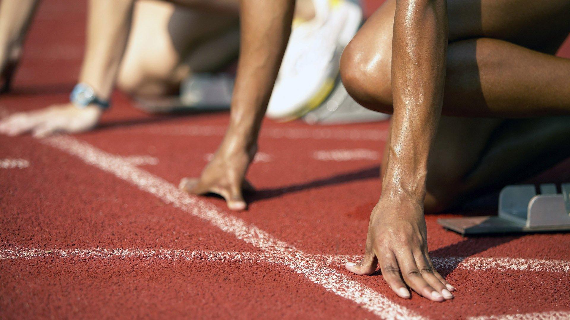 传奇归来！Bjergsen手持四冠奖杯傲视群雄，LCS半决赛宣传片引爆电竞狂潮